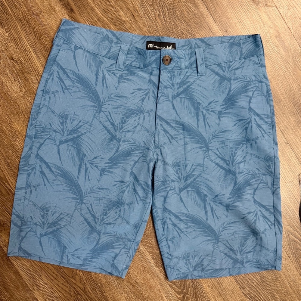 TravisMathew Jungle Oasis Shorts Blue Palm Leaf Print Mens 32 Golf Lifestyle 9" - Picture 4 of 7